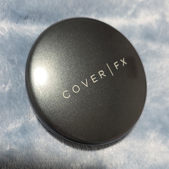 Matte Bronzer Compact - Picture 2 of 2